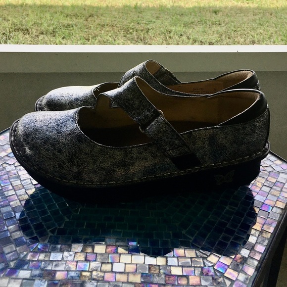 Alegria Silver Nursing Shoes Size 8.5 - Picture 3 of 10